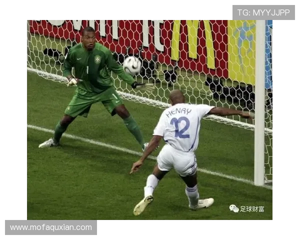 全球足球明星财富排行榜前二十名揭秘他们的资产与投资之道