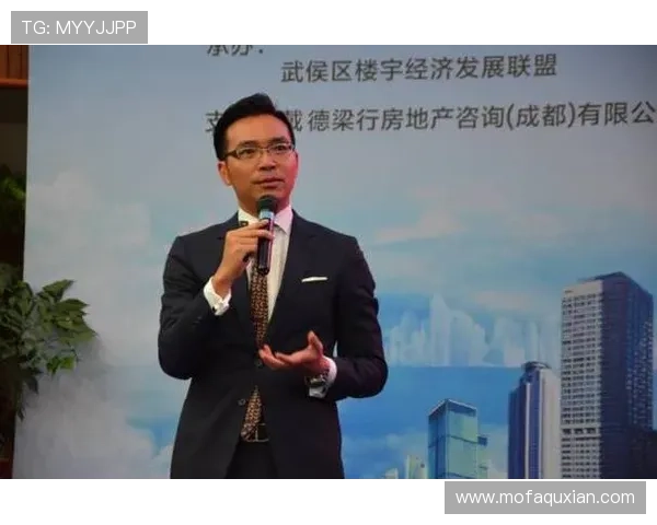 成都羽毛球队运营革新探索:从管理模式到市场推广的全方位提升 成都羽毛球队运营革新探索:从管理模式到市场推广的全方位提升