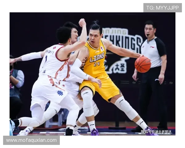 南京篮球队在邀请赛中以96分稳居积分榜首位引发关注 南京篮球队在邀请赛中以96分稳居积分榜首位引发关注